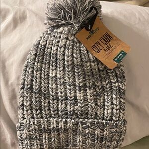 Northeast Outfitters Women's Gray Knit hat NEW